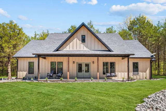 220 Lark Lane, Shell Knob, MO 65747