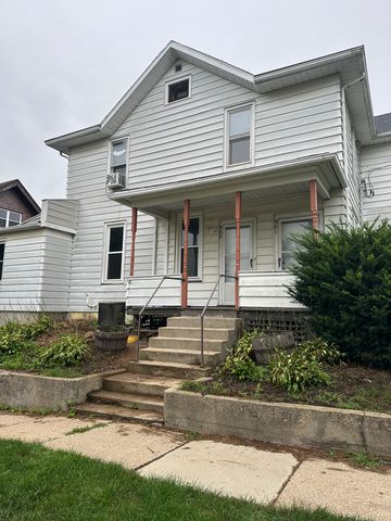 901-903 2nd St, New Glarus, WI 53574