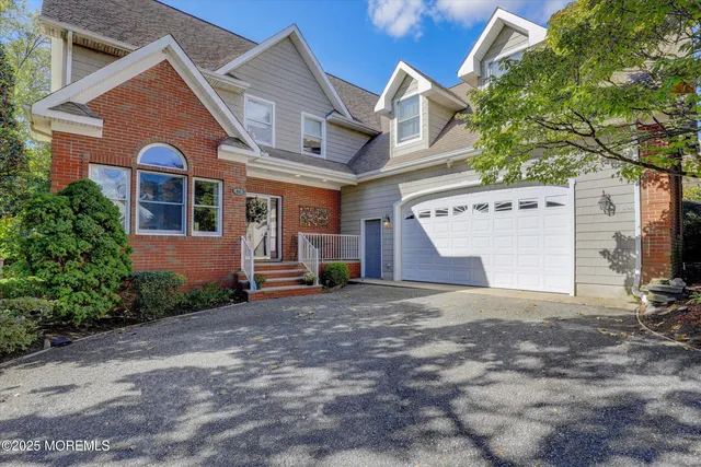 14 Laurel Avenue, Toms River, NJ 08753