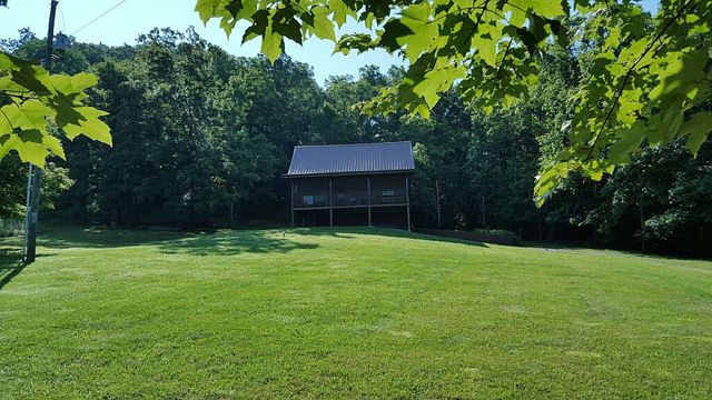 28 Long Branch Rd, Middleburg, KY 42541