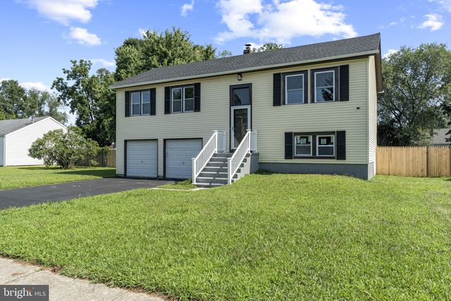 243 Wintergreen Ln, Carneys Pt, NJ 08069