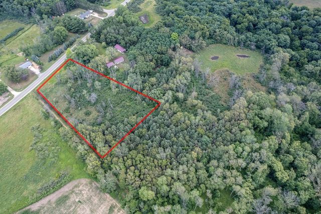 W6481 County Road P Rd, Pardeeville, WI 53954