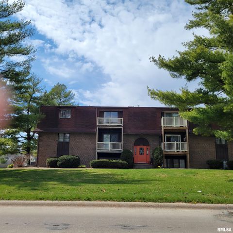 1299 48th Ave #8, East Moline, IL 61244