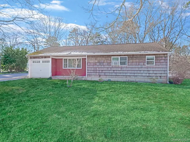 103 Glider Avenue, Riverhead, NY 11901