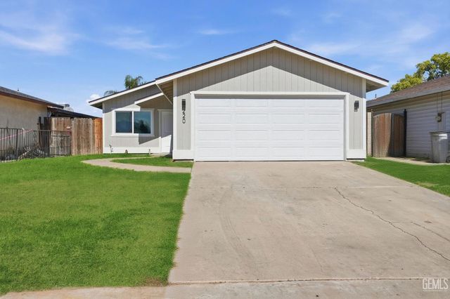 220 Wooner Dr, Arvin, CA 93203