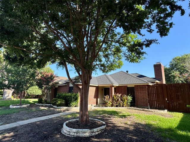 979 Mauve Dr, Lewisville, TX 75067