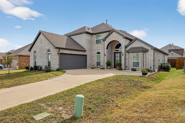 214 Tradd St, Red Oak, TX 75154
