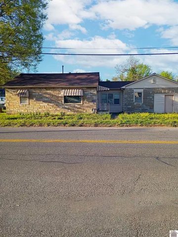 1332 N  13th St, Paducah, KY 42001