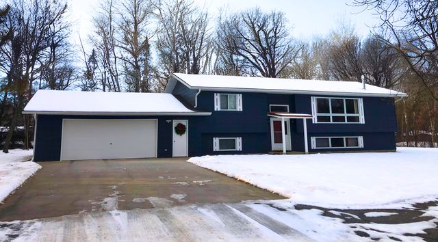 6357 Lakeaire Dr NW, Walker, MN 56484