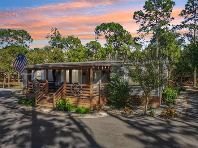 5255 Pioneer 17th St, Clewiston, FL 33440