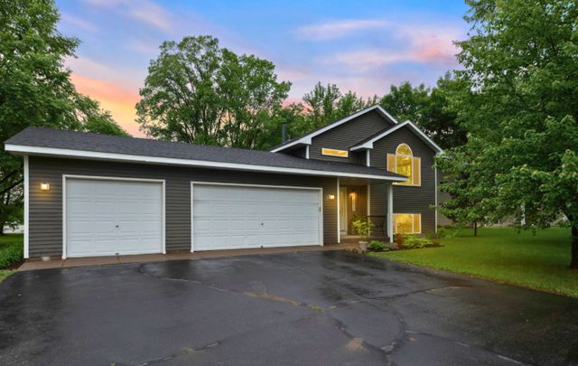 13610 Prairie Ct, Becker, MN 55308