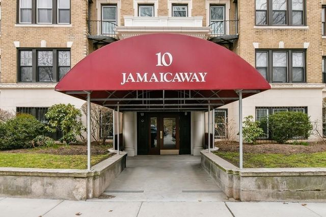 10 Jamaicaway #17, Boston, MA 02130