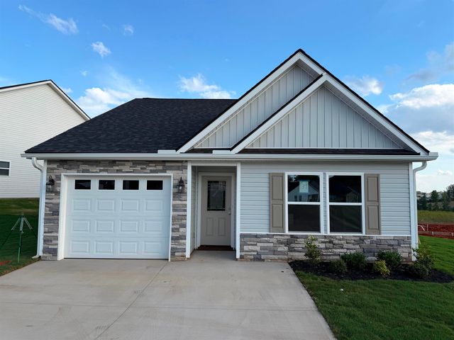 1733 Spruce Knoll St, Spartanburg, SC 29303