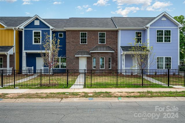 2033 Catherine Simmons Ave, Charlotte, NC 28216
