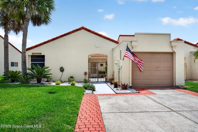 733 Green Valley Ln, Melbourne, FL 32940