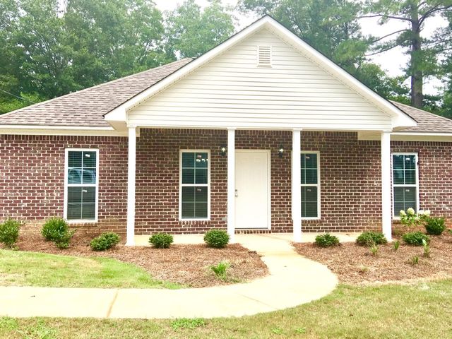 281 5th Ave, Blue Springs, MS 38828