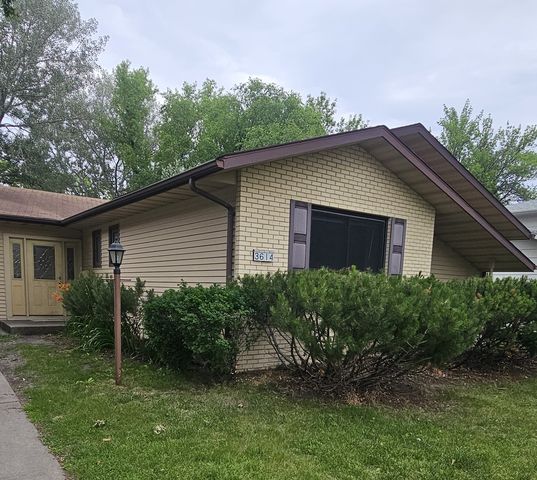 3614 11th Ave N, Grand Forks, ND 58203