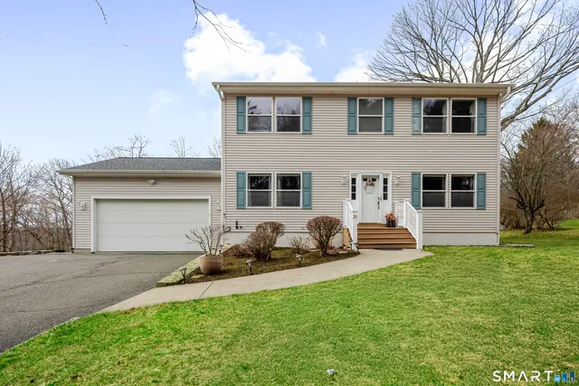 20 Driftway Road, Danbury, CT 06811
