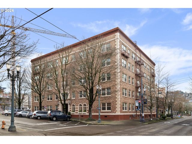 709 SW 16th Ave #410, Portland, OR 97205