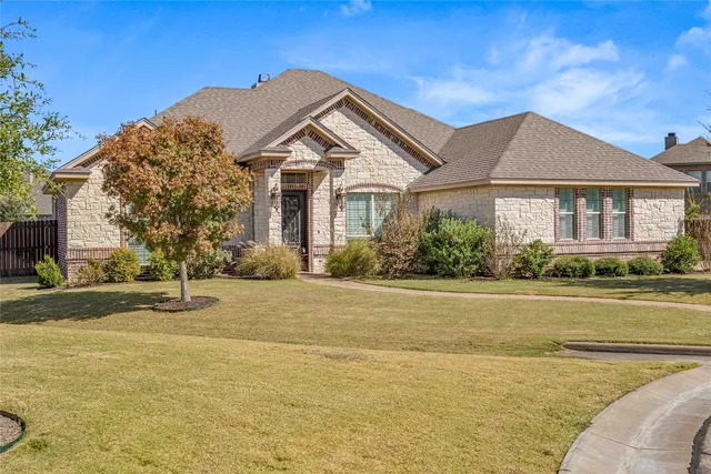 10701 Francis Dr, Woodway, TX 76712