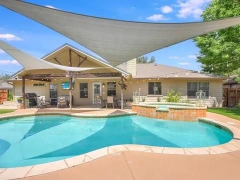 1603 Sunset Dr, Marble Falls, TX 78654