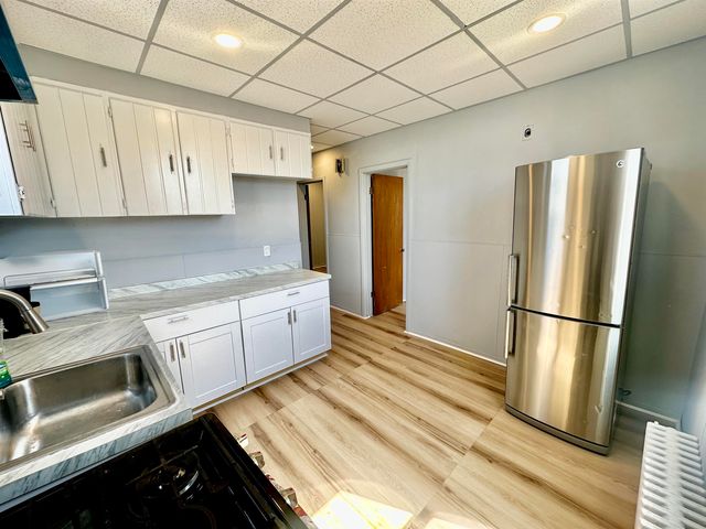 595 67th St #2, West New York, NJ 07093