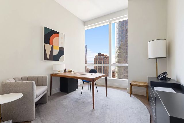 77 Greenwich St #20D, New York, NY 10006