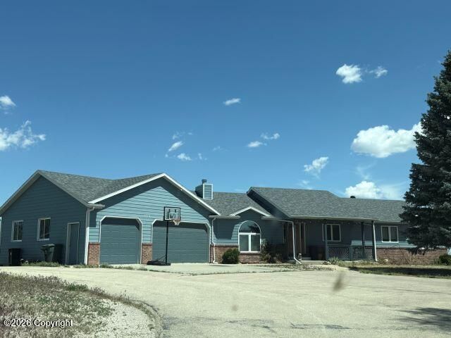 1119 E  9th St, Gillette, WY 82716