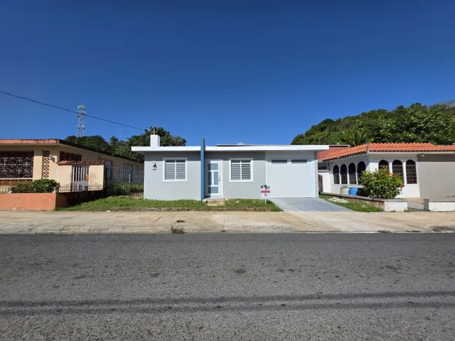 Urb, Vega Alta, PR 00692
