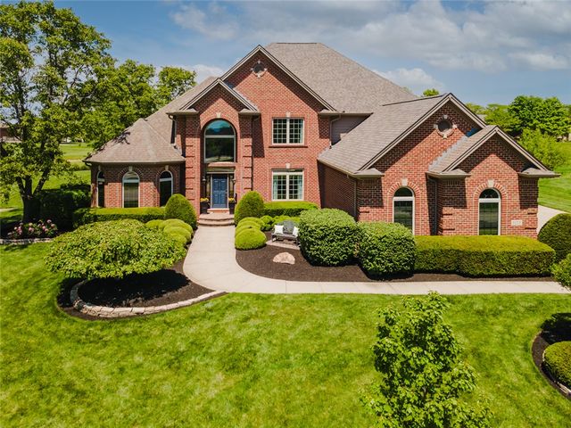 1123 Waters Edge Dr, Dayton, OH 45458