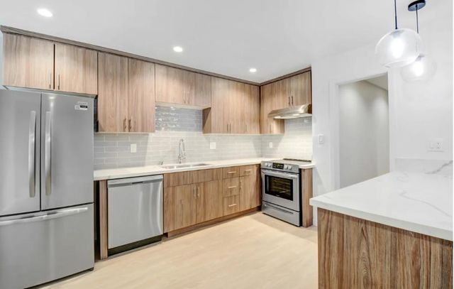 950 4th St   #23d7d650f, Santa Monica, CA 90403