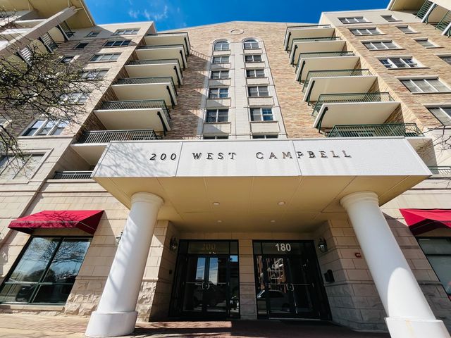 200 W  Campbell St #405, Arlington Heights, IL 60005