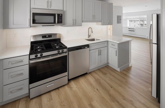 39 Piedmont Dr #108A, Pt Jefferson Station, NY 11776