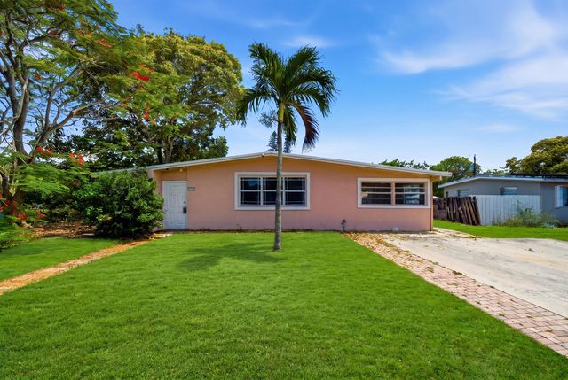 272 NE 42nd Court, Deerfield Beach, FL 33064