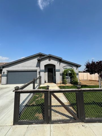 840 Maple Ave, Lindsay, CA 93247
