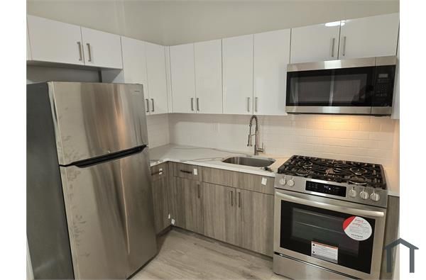83 S  12th St #2, Newark, NJ 07107