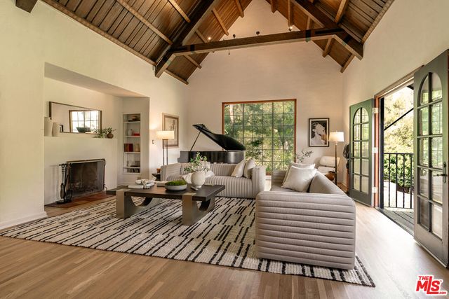 90068 Homes For Sale & 90068 Real Estate - 183 Homes | Trulia