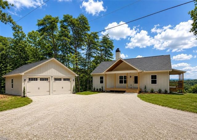1521B Azure Ln, Ranger, GA 30734