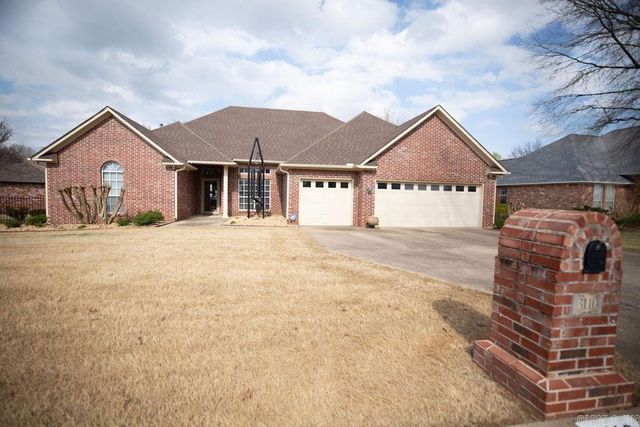 3110 Windcrest Dr, Conway, AR 72034