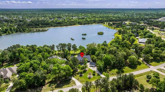 268 Lakeside Hills Dr, Montgomery, TX 77316
