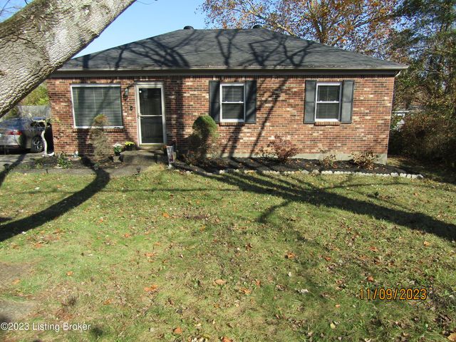 9203 Evergreen Ct, Pewee Valley, KY 40056