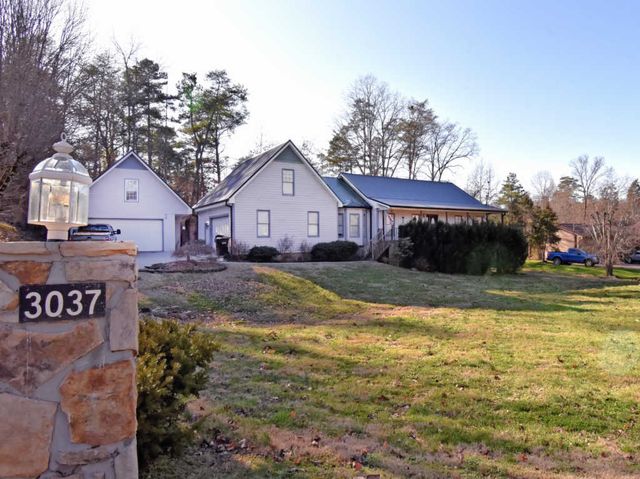 3037 Dixie Lee Cir, Lenoir City, TN 37772