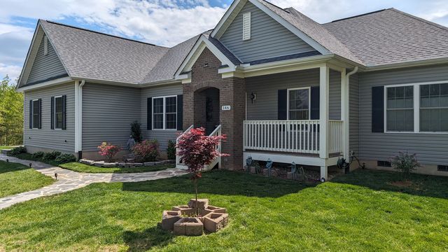 146 Southern Scenic Hts, Hendersonville, NC 28792