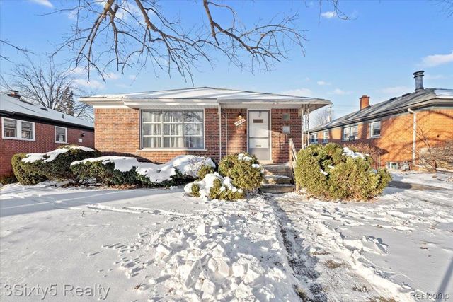 18650 Grey Ave, Allen Park, MI 48101