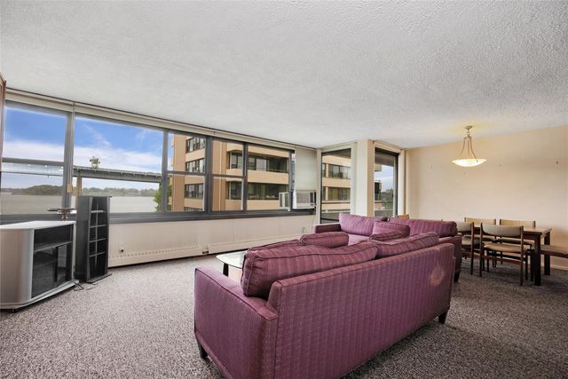 168-01 12 ave #5D, Queens, NY 11357