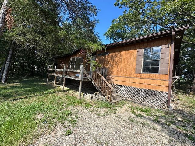 5 Lunar Ln, Eureka Springs, AR 72631