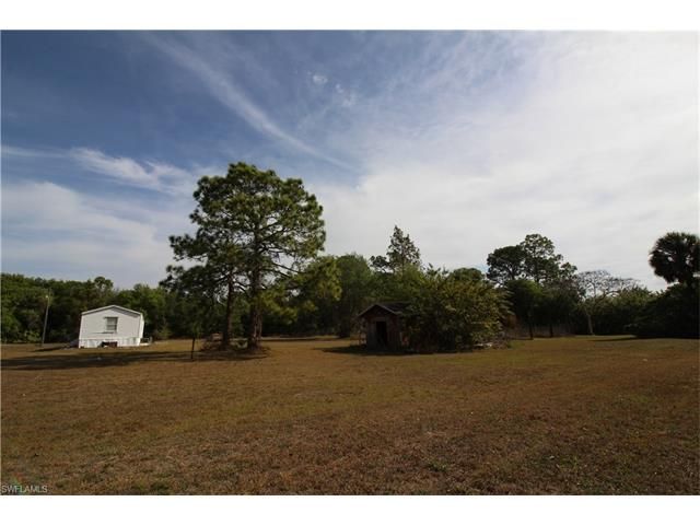 8027 Bartholomew Dr, North Fort Myers, FL 33917