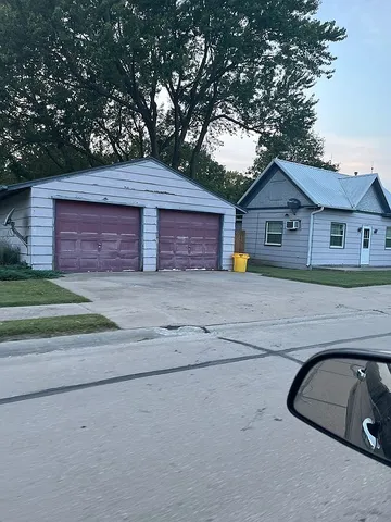 619 Long Branch St, Humboldt, NE 68376