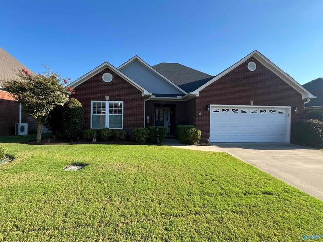 546 Blackshear Ln SW, Hartselle, AL 35640