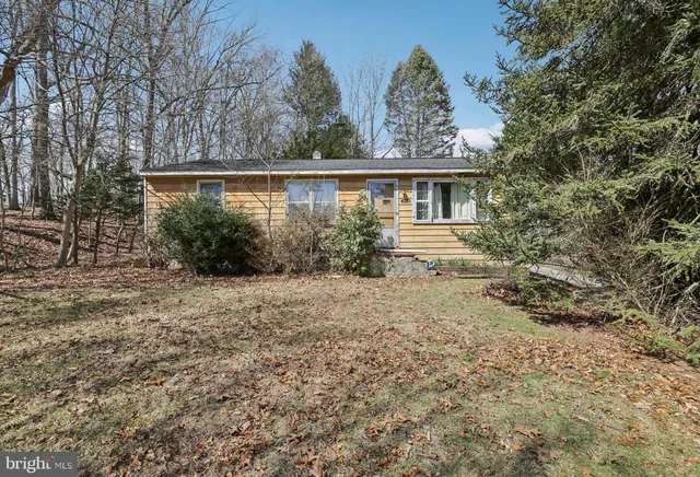 18700 Graystone Rd, White Hall, MD 21161